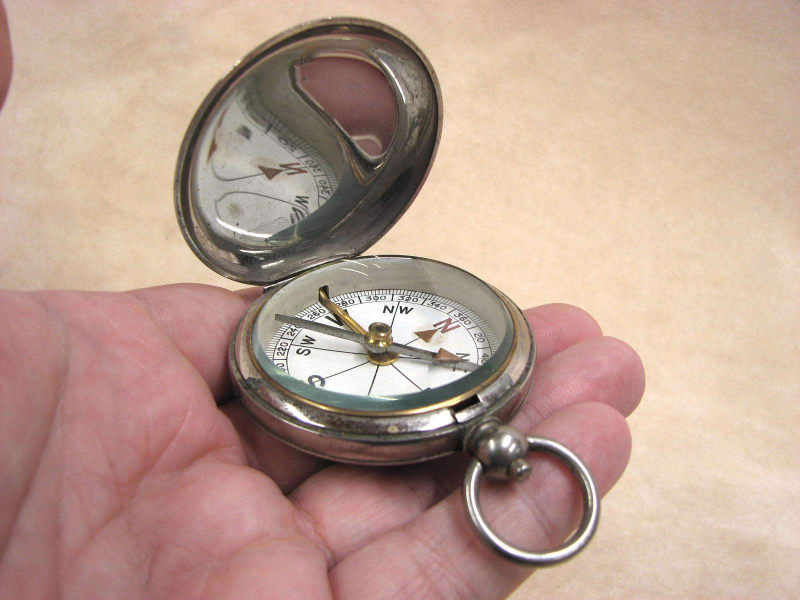 Early 20th century large nickel hunter cased pocket compass